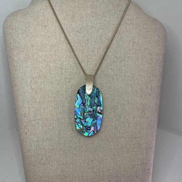 Kendra Scott Inez Gold Long Pendant Necklace - Picture 3 of 3